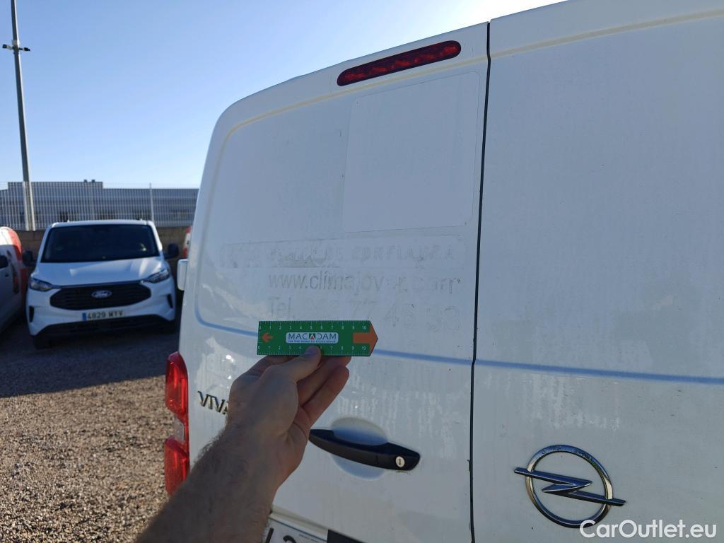  Opel  Vivaro OPEL  / 2019 / 4P / furgón 1.5 Diésel 74kW (100CV) M Inc. Select #46