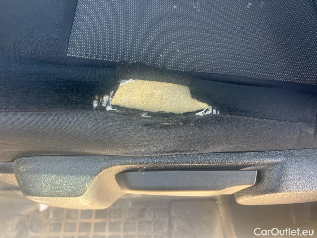  Opel  Vivaro OPEL  / 2019 / 4P / combi 1.5 Diésel 88kW (120CV) M Std Express #33