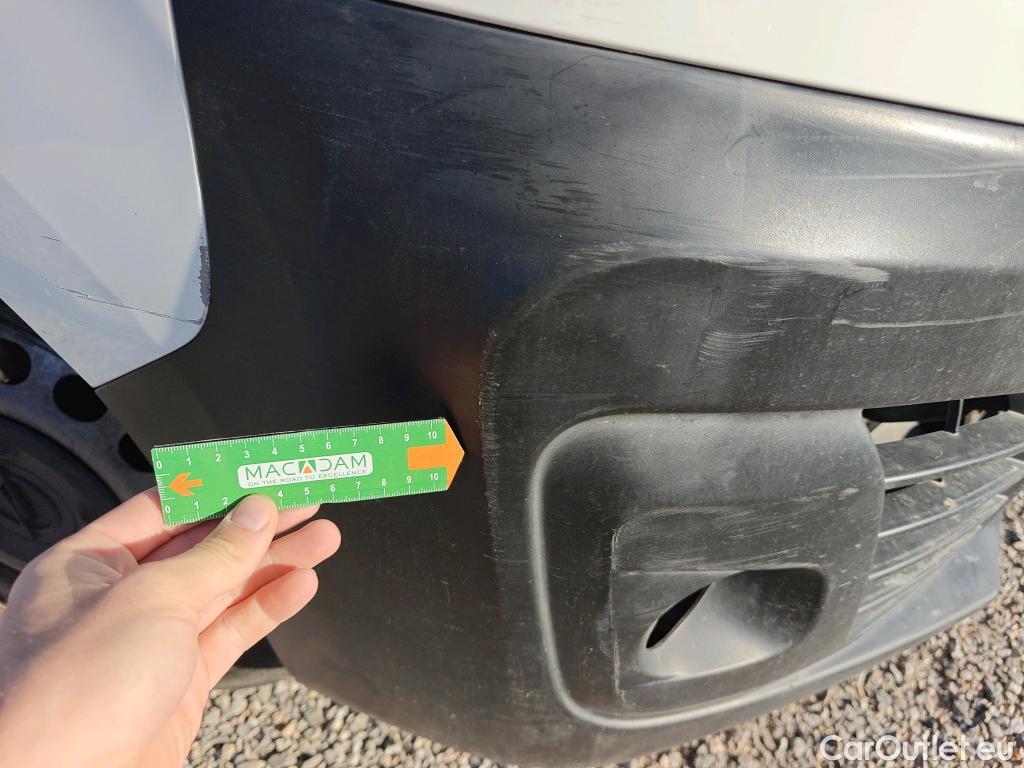  Opel  Vivaro OPEL  / 2019 / 4P / furgón 1.5 Diésel 74kW (100CV) M Inc. Select #58