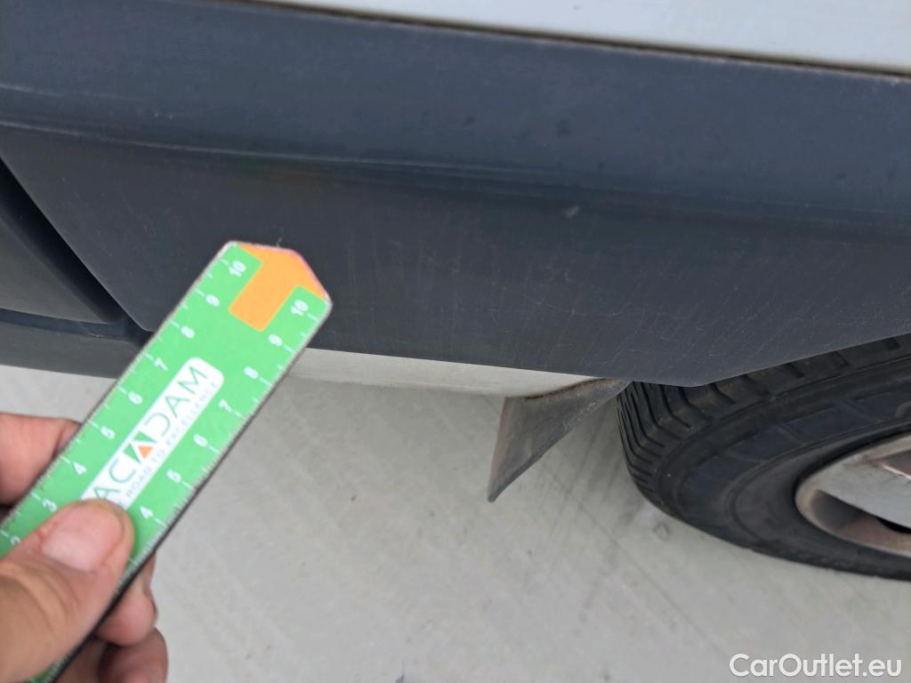  Nissan  NV400 NISSAN  / 2011 / 4P / furgón L2H2 3,5T 2.3dCi 99kW FWD Comfort #83