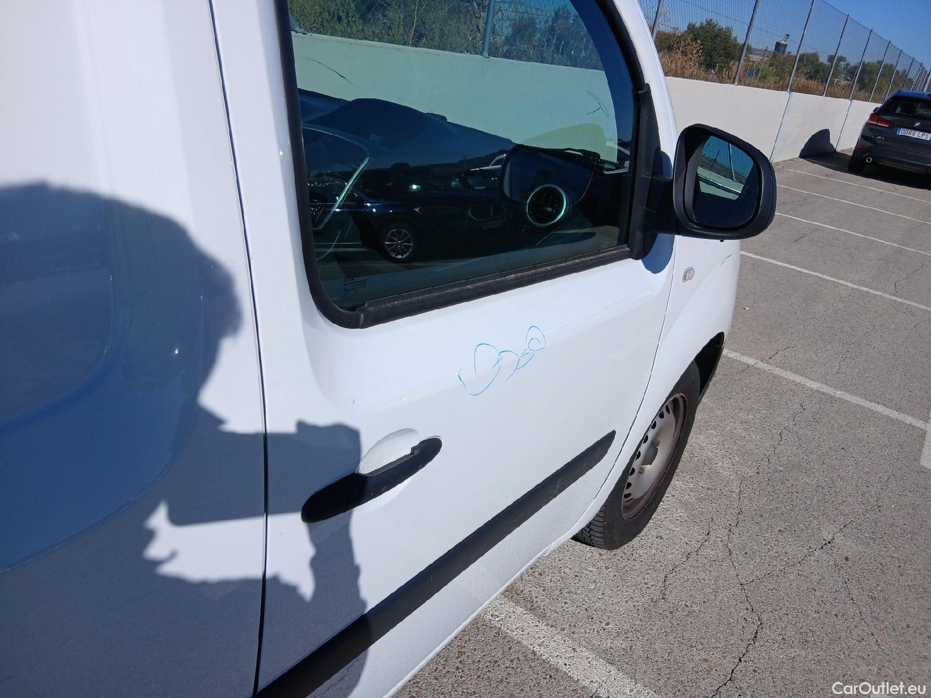  Renault  Kangoo  II Furgón Professional 1.5 dCi 95CV MT6 E6dT #21