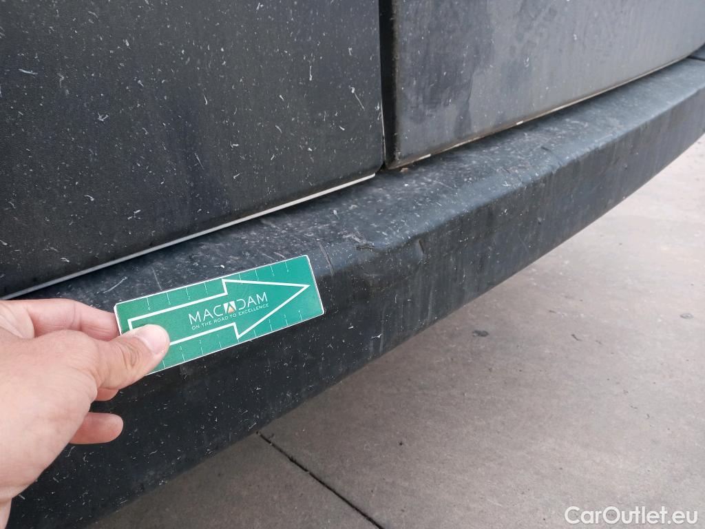  Renault  Master RENAULT TRUCKS UK  VU 4p 3G furgón 135.35 L3H3 FWD #40