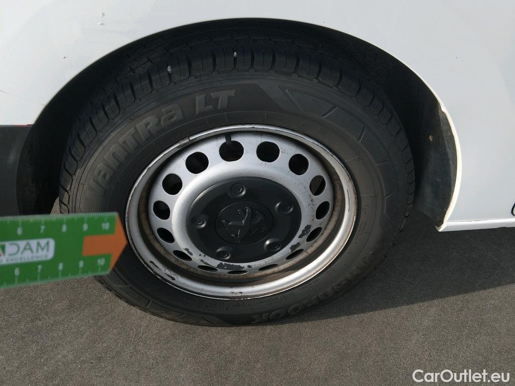  Peugeot  Expert PEUGEOT  / 2016 / 4P / furgón Furgón Pro BlueHDi 85KW (115CV) Standard #62