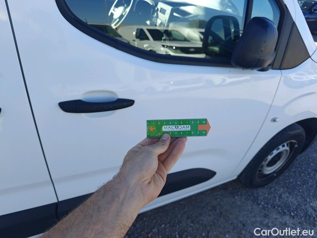  Opel  Combo OPEL  / 2018 / 3P / furgón derivado de turismo 1.6 TD S/S 74kW (100CV) Express L H1 650 #31