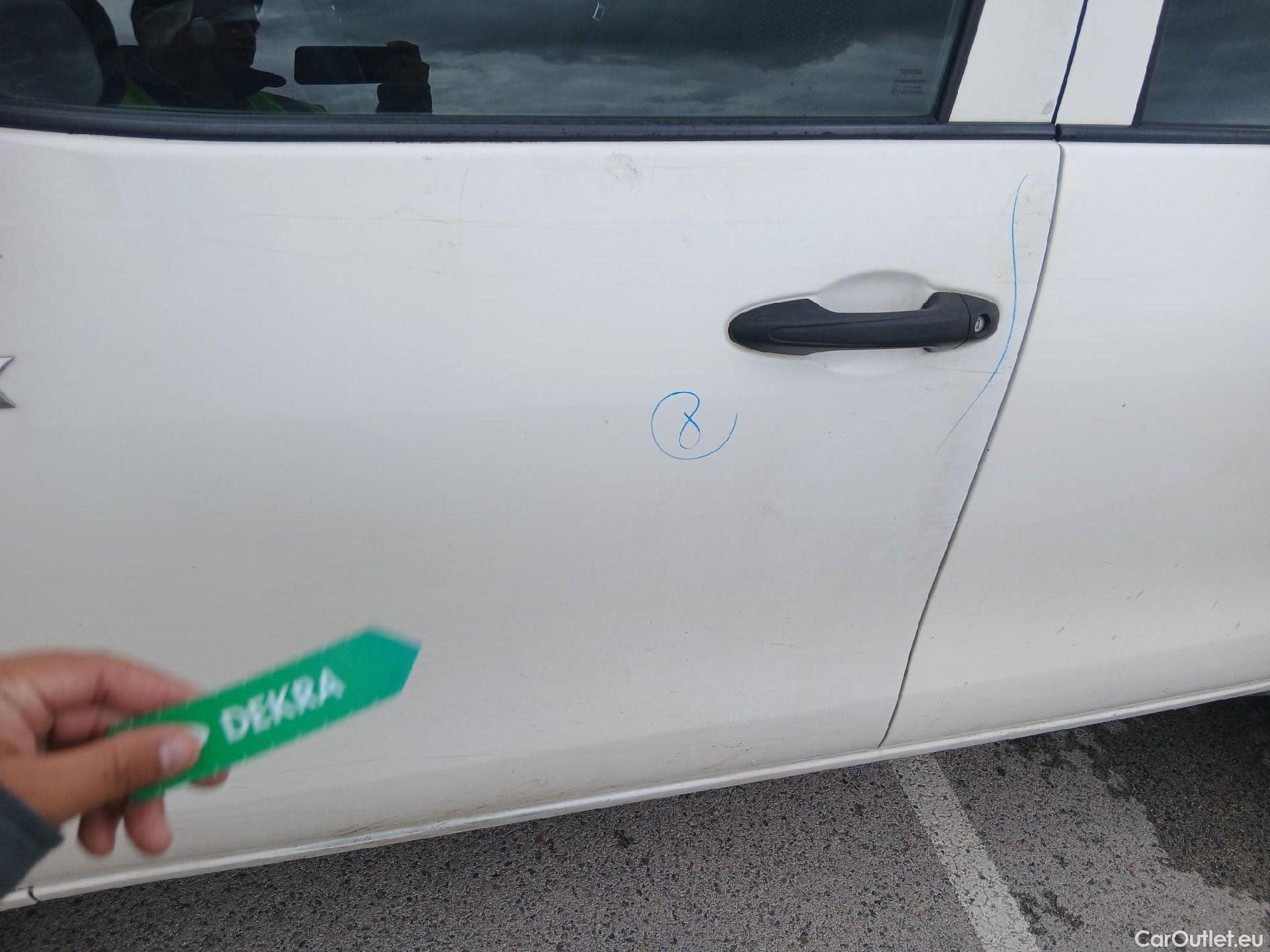  Toyota  Hilux TOYOTA  VU 4p 7G pickup 2.4 D-4D Cabina Doble GX 4x4 #20