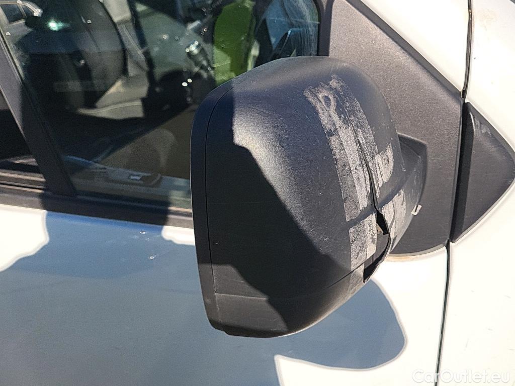  Renault  Trafic RENAULT  / 2019 / 4P / furgón Furgón 29 L2H2 Energy BluedCi 107 kW #27