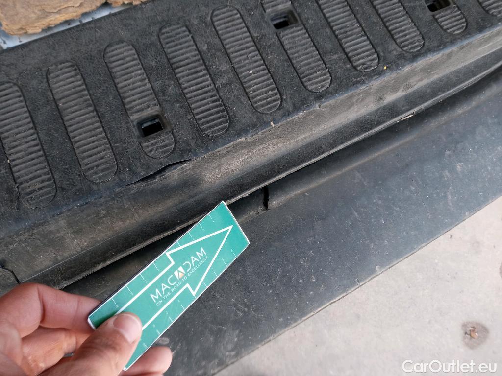  Renault  Master RENAULT TRUCKS UK  VU 4p 3G furgón 135.35 L3H3 FWD #25