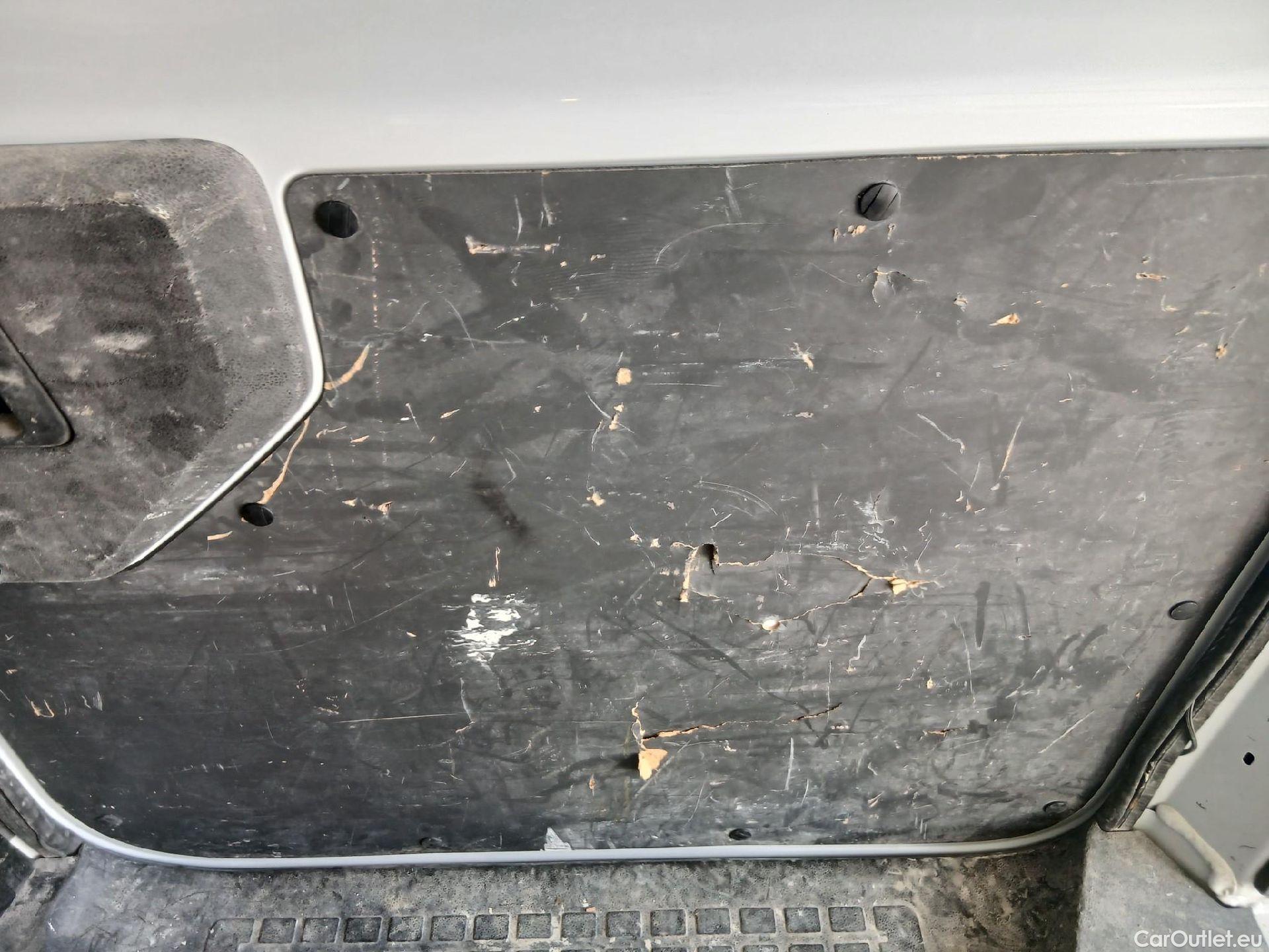  Peugeot  Expert  Furgón Premium Standard 1.5 HDI 120CV MT6 E6d #19