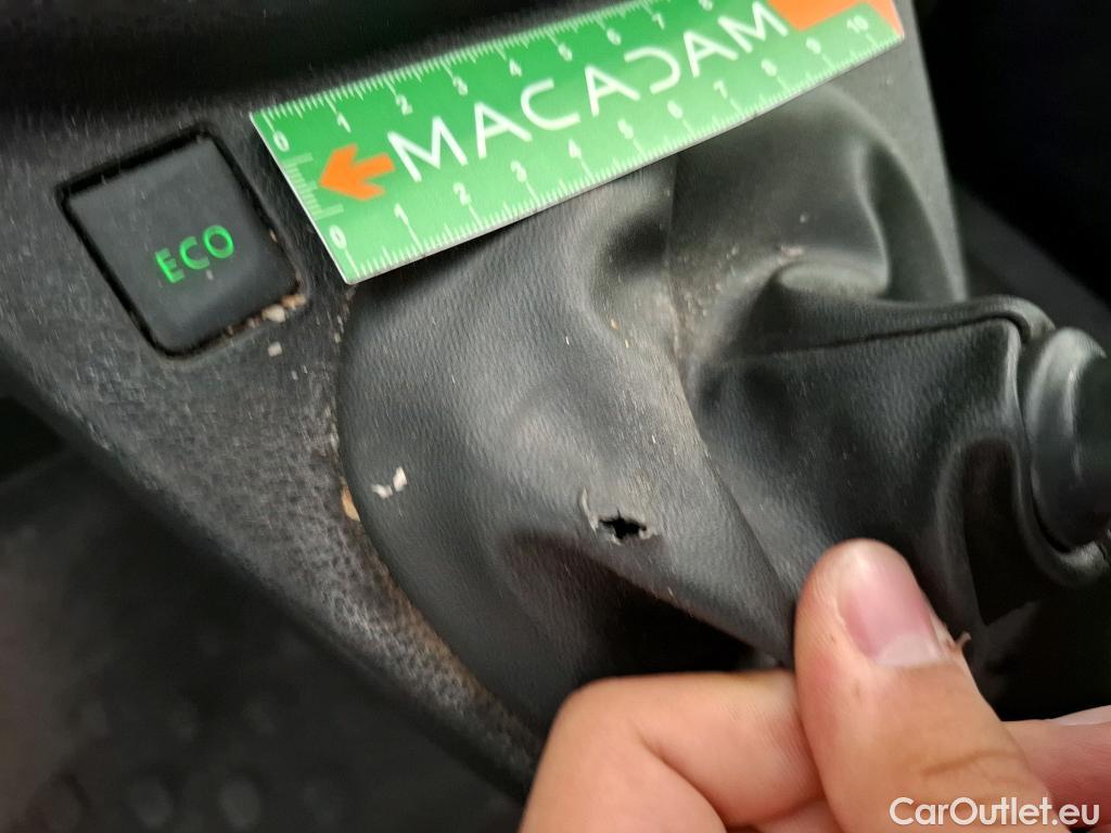  Renault  Trafic  III Fourgon L1H1 1000 Confort 1.6 dCi 95CV BVM6 E6dT #52