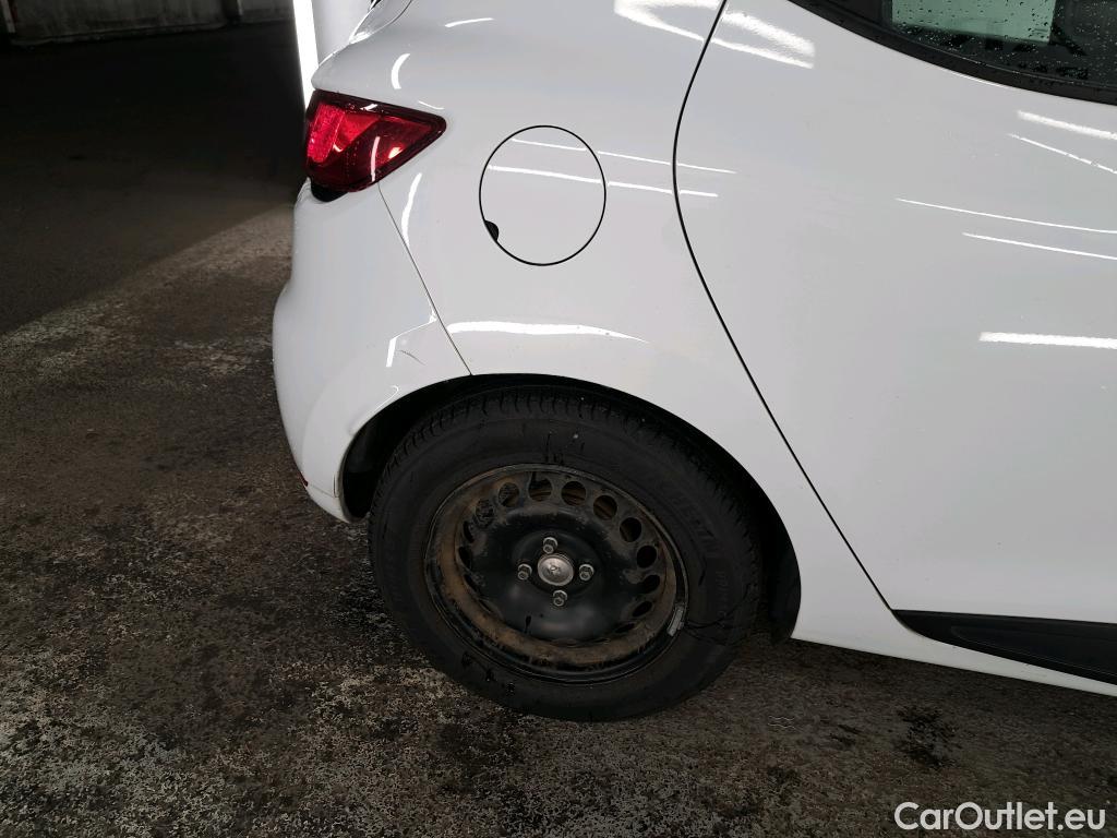  Renault  Clio  IV Air MediaNav 1.5 dCi 90CV BVM5 E6 #19