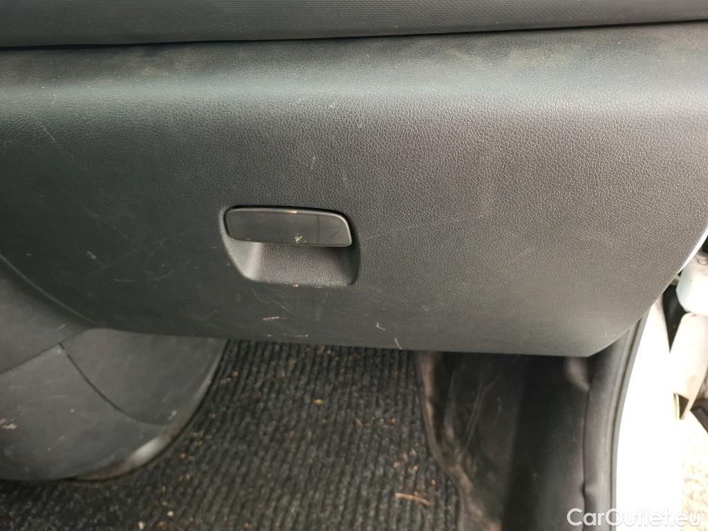  Renault  Trafic RENAULT  / 2019 / 4P / Fourgon tole NV FG GCF L1H1 1000 dCi 120 #17