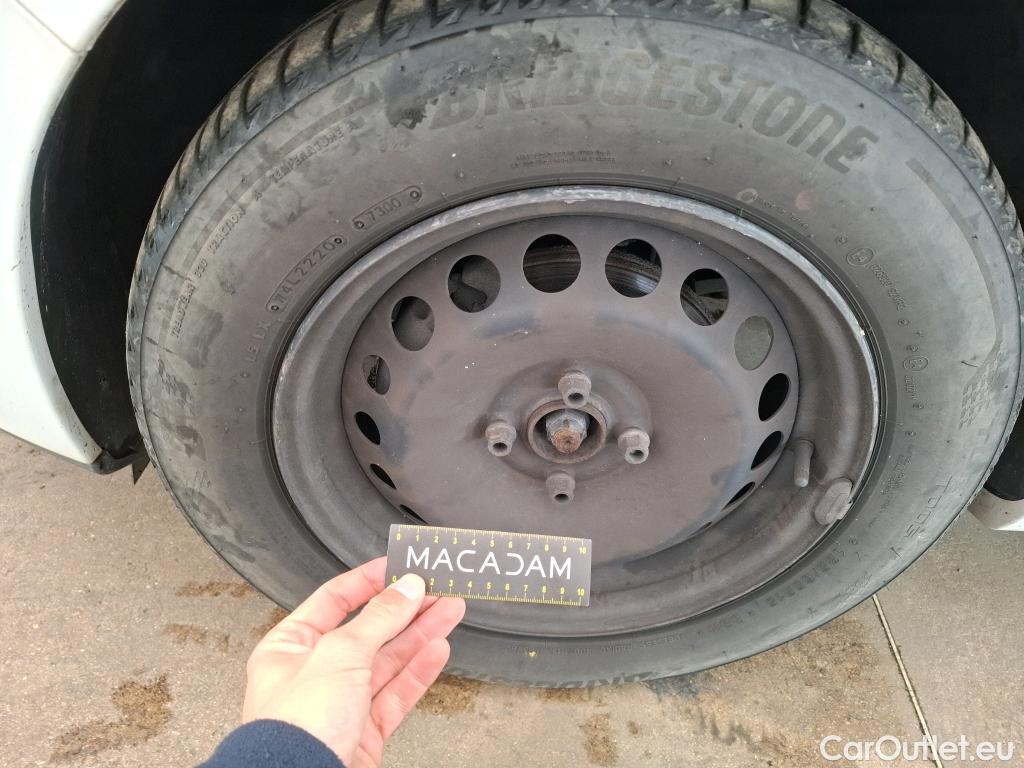  Renault  Clio  IV Air MediaNav 1.5 dCi 75CV BVM5 E6 #70