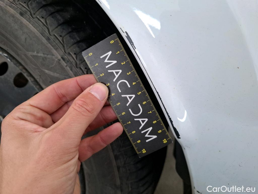  Renault  Clio  IV Air MediaNav 1.5 dCi 75CV BVM5 E6 #25