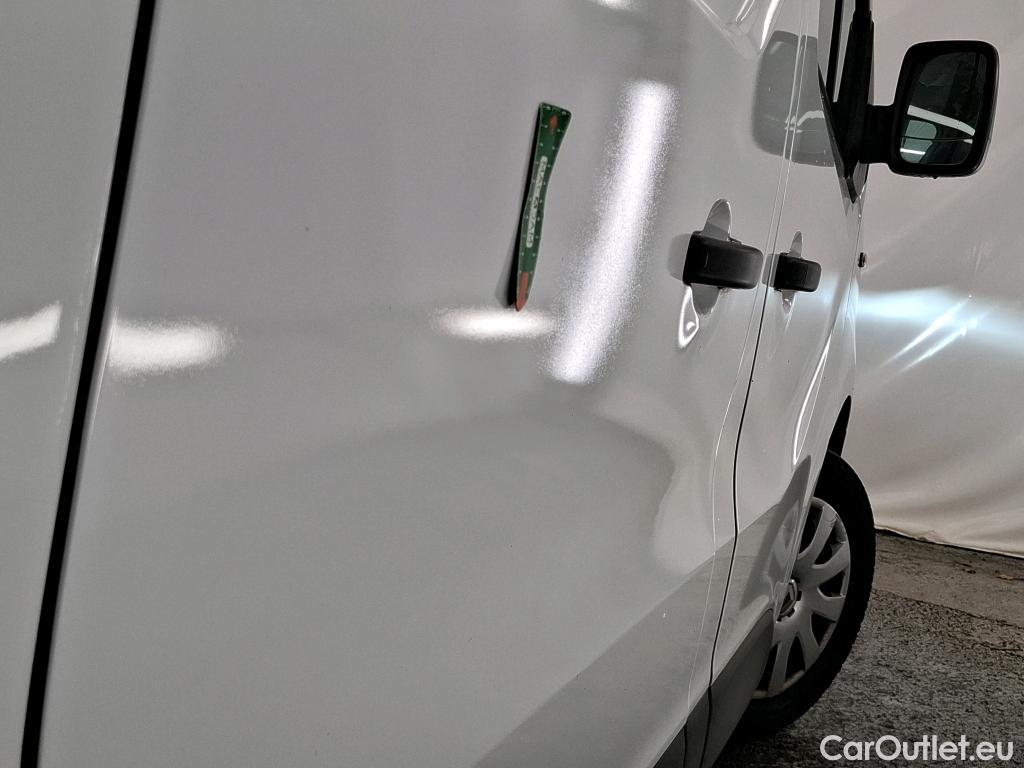  Renault  Trafic RENAULT  / 2019 / 4P / Fourgon tole NV FG GCF L1H1 1000 dCi 120 #13