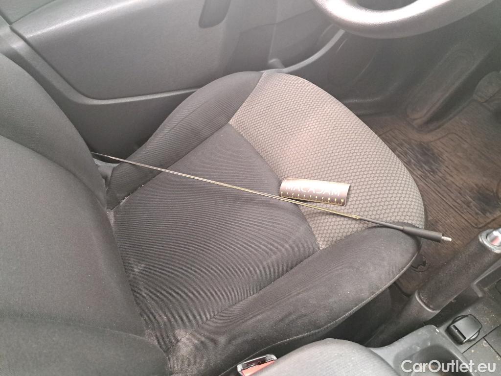  Renault  Kangoo  Express Maxi Extra (Série Spéciale) 1.5 dCi 90CV BVM5 E6 #47