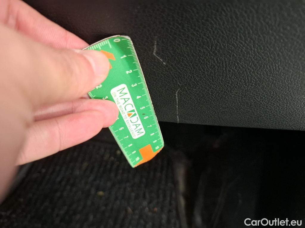  Renault  Trafic RENAULT  / 2019 / 4P / Fourgon tole NV FG GCF L1H1 1000 dCi 120 #19