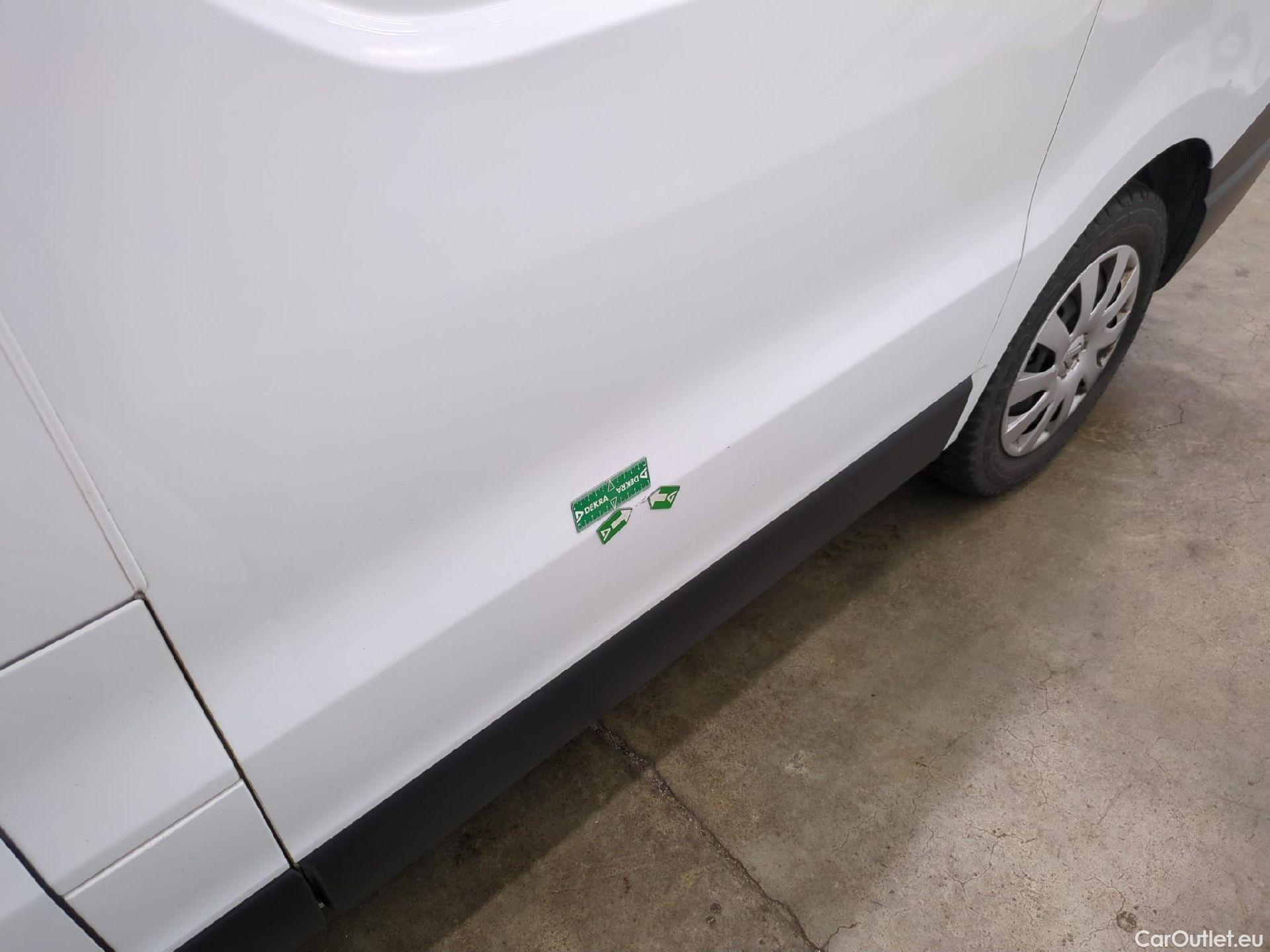  Renault  Trafic  Fourgon L1H1 1000 Confort 1.6 dCi 120CV BVM6 E6dT #32