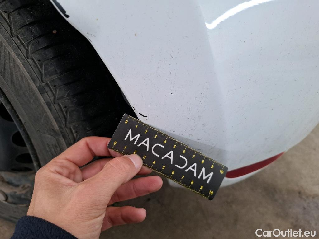  Renault  Clio  IV Air MediaNav 1.5 dCi 75CV BVM5 E6 #26