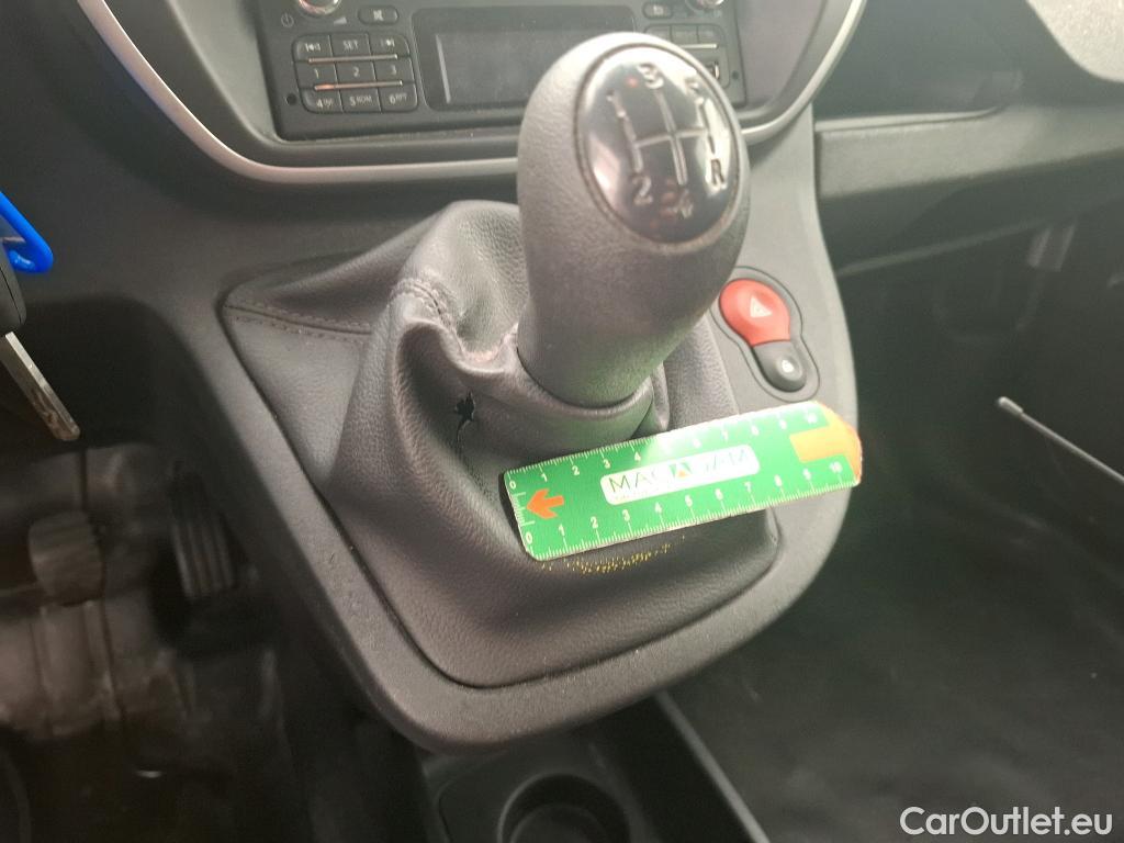  Renault  Kangoo  Express Confort (L1) 1.5 dCi 90CV BVM5 E6 #22