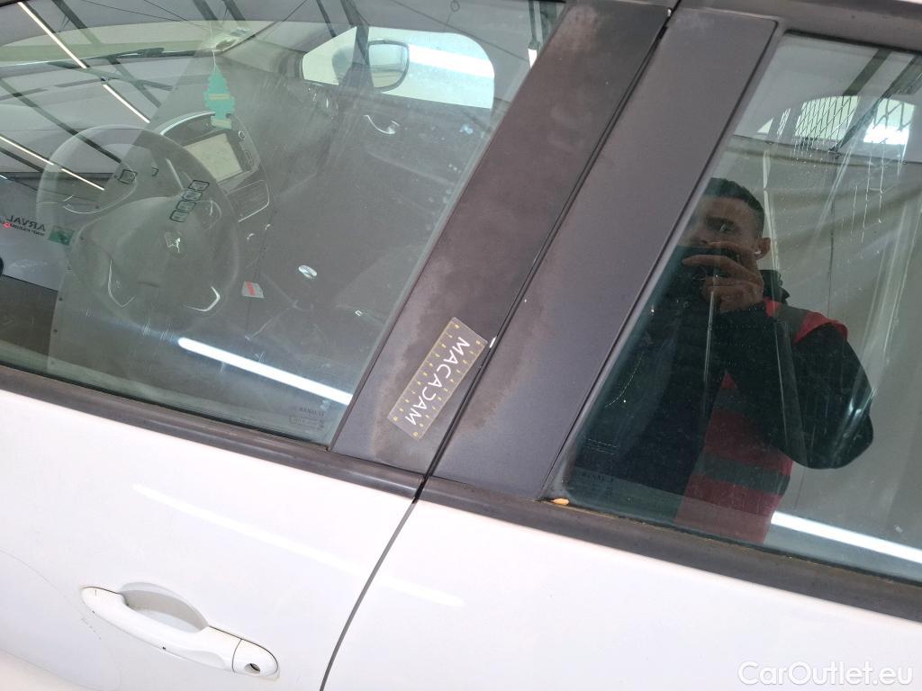  Renault  Clio  IV Air MediaNav 1.5 dCi 75CV BVM5 E6 #54