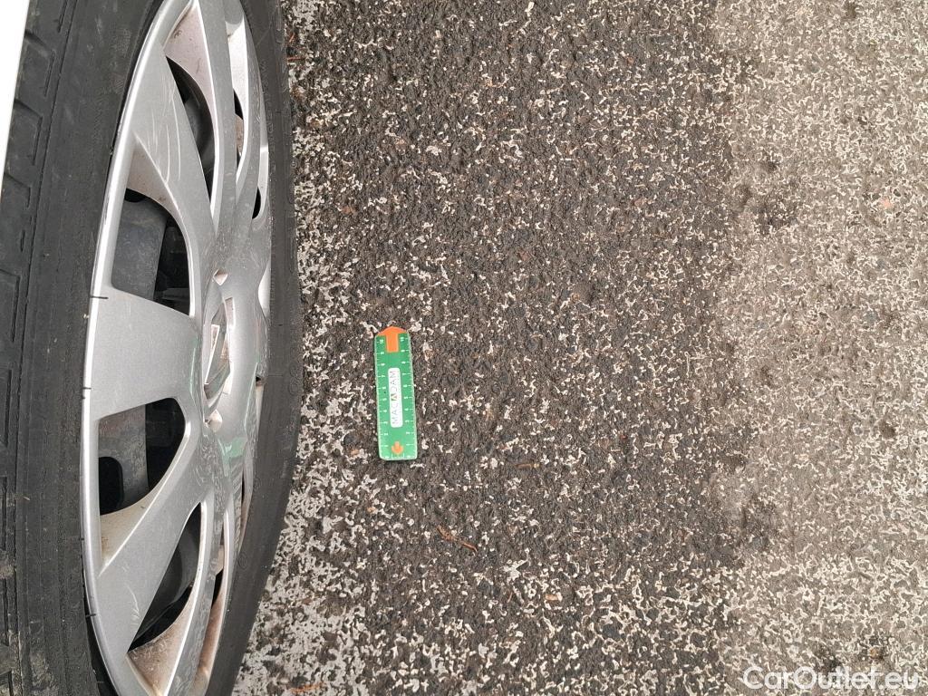  Renault  Trafic RENAULT  / 2019 / 4P / Fourgon tole NV FG GCF L1H1 1000 dCi 120 #27