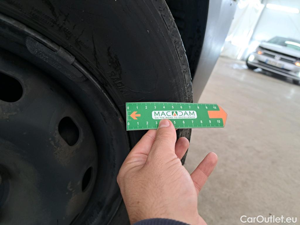  Renault  Trafic  Furgon Grand Confort L1H1 1200 1.6 dCi 125CV BVM6 E6 #15