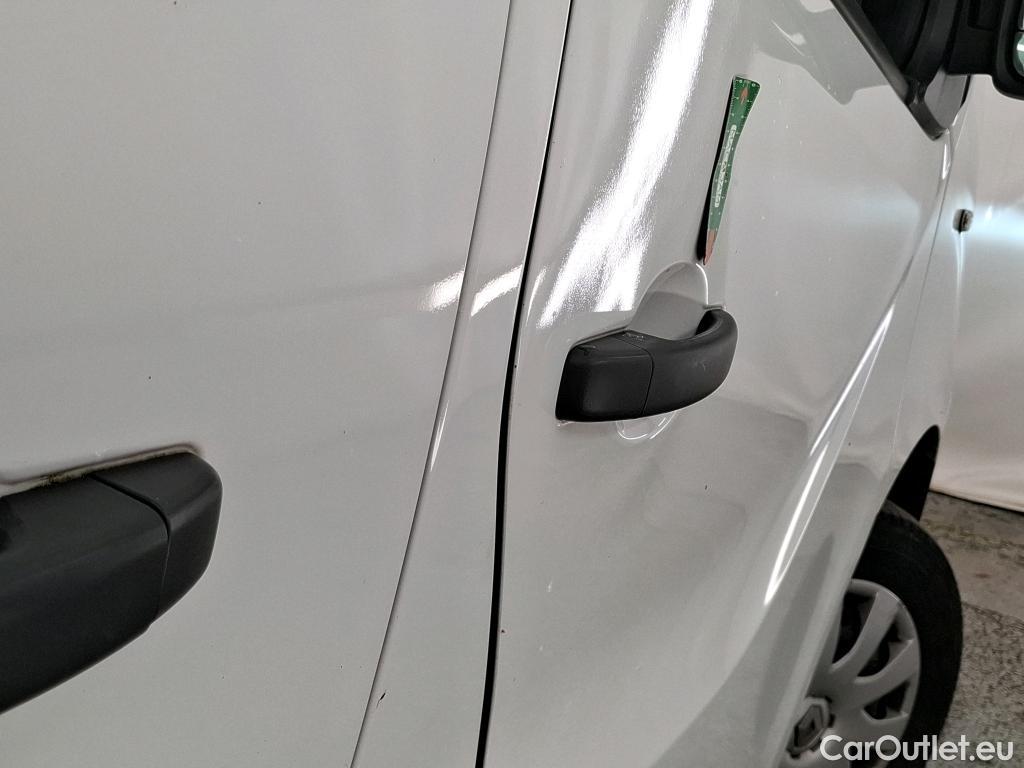  Renault  Trafic RENAULT  / 2019 / 4P / Fourgon tole NV FG GCF L1H1 1000 dCi 120 #16