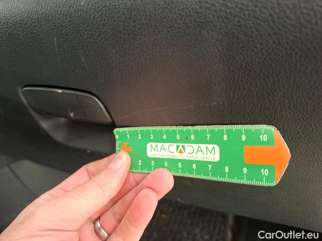  Renault  Trafic RENAULT  / 2019 / 4P / Fourgon tole NV FG GCF L1H1 1000 dCi 120 #18