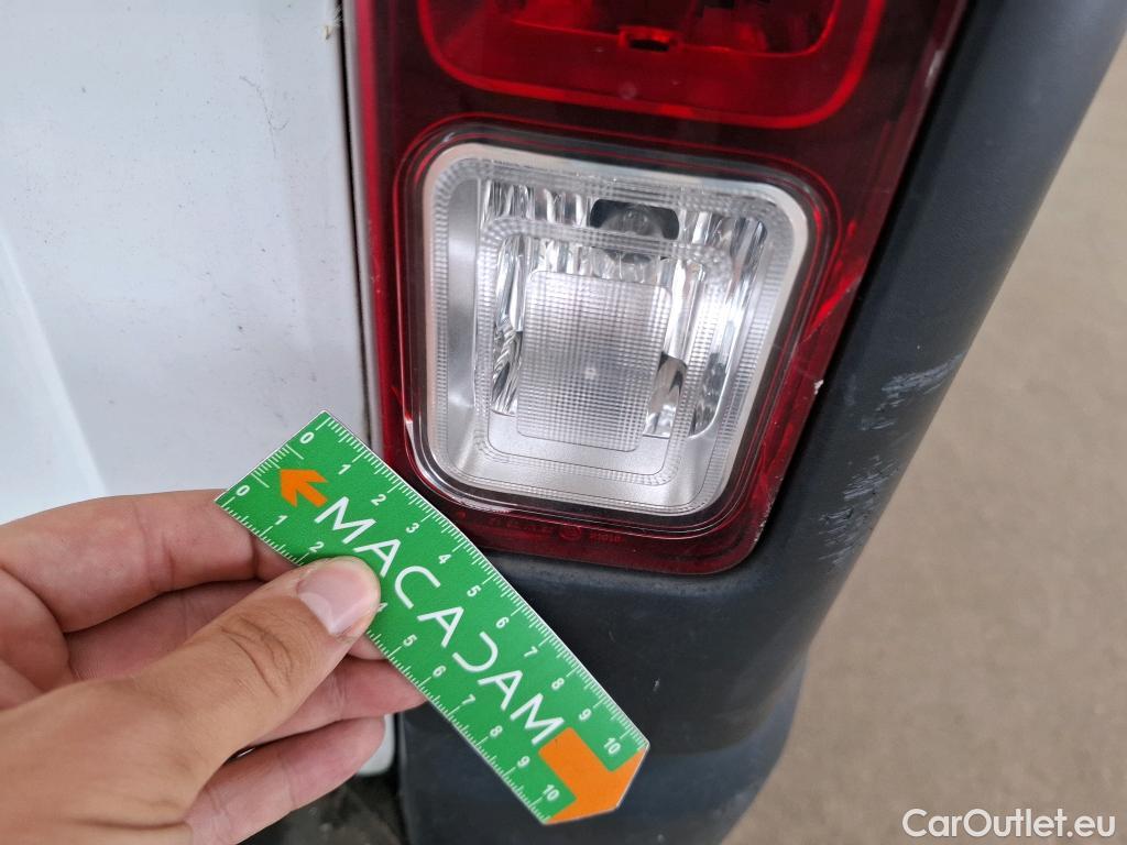  Renault  Trafic  III Fourgon L1H1 1000 Confort 1.6 dCi 95CV BVM6 E6dT #47