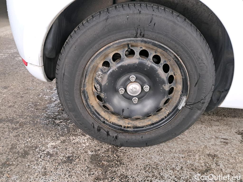  Renault  Clio  IV Air MediaNav 1.5 dCi 90CV BVM5 E6 #20