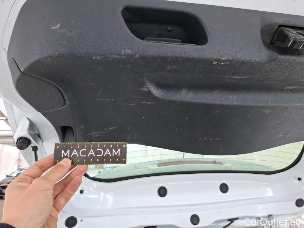  Renault  Clio  IV Air MediaNav 1.5 dCi 75CV BVM5 E6 #37