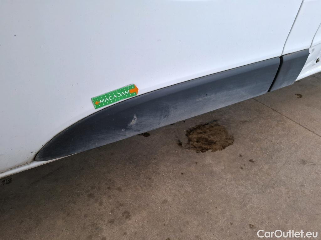  Renault  Trafic  III Fourgon L1H1 1000 Confort 1.6 dCi 95CV BVM6 E6dT #53