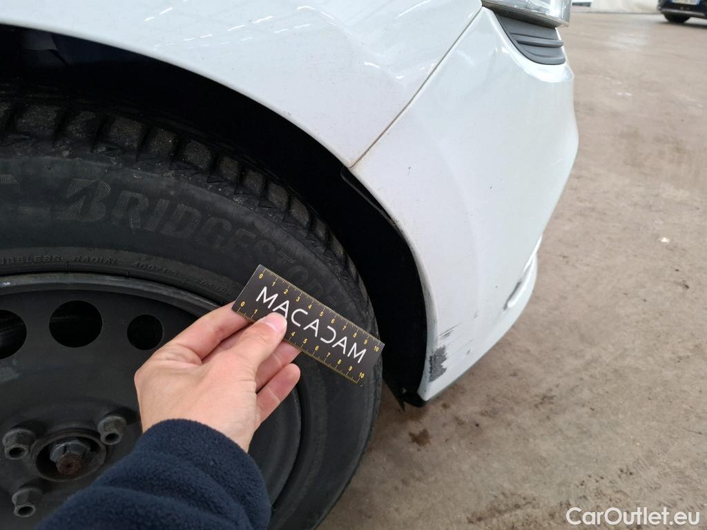  Renault  Clio  IV Air MediaNav 1.5 dCi 75CV BVM5 E6 #83