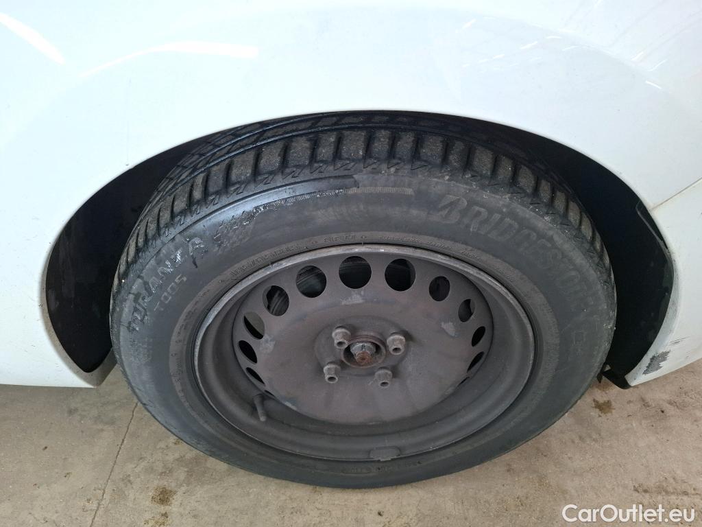  Renault  Clio  IV Air MediaNav 1.5 dCi 75CV BVM5 E6 #73