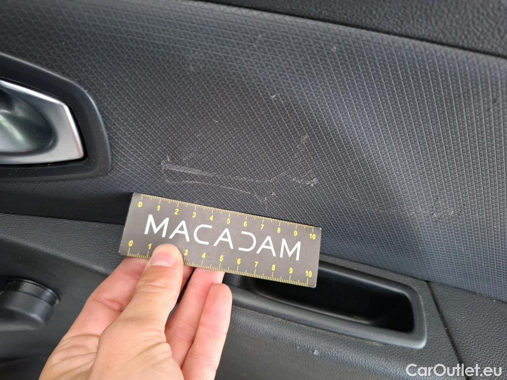  Renault  Clio  IV Air MediaNav 1.5 dCi 75CV BVM5 E6 #47