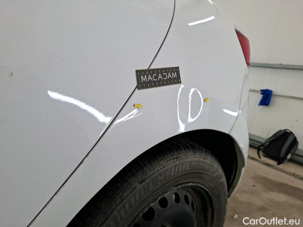  Renault  Clio  IV Air MediaNav 1.5 dCi 75CV BVM5 E6 #14