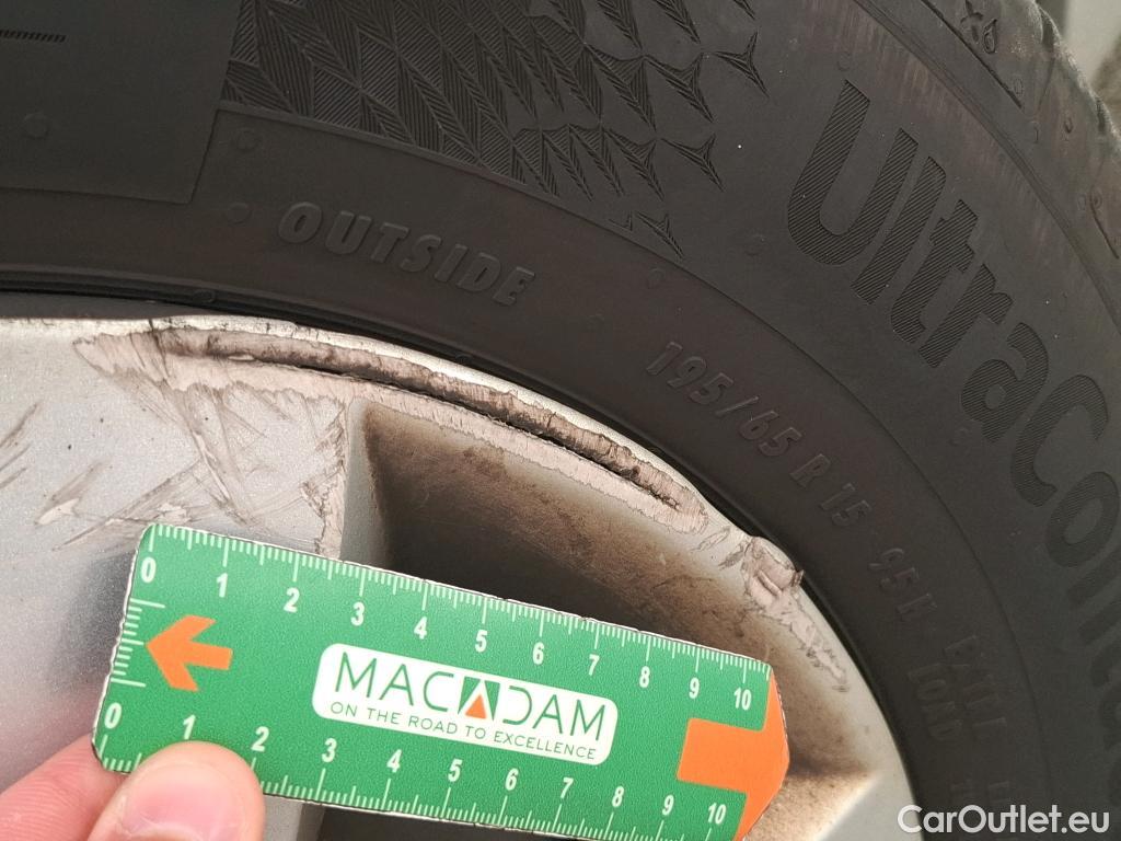  Renault  Kangoo  Express Confort (L1) 1.5 dCi 90CV BVM5 E6 #28