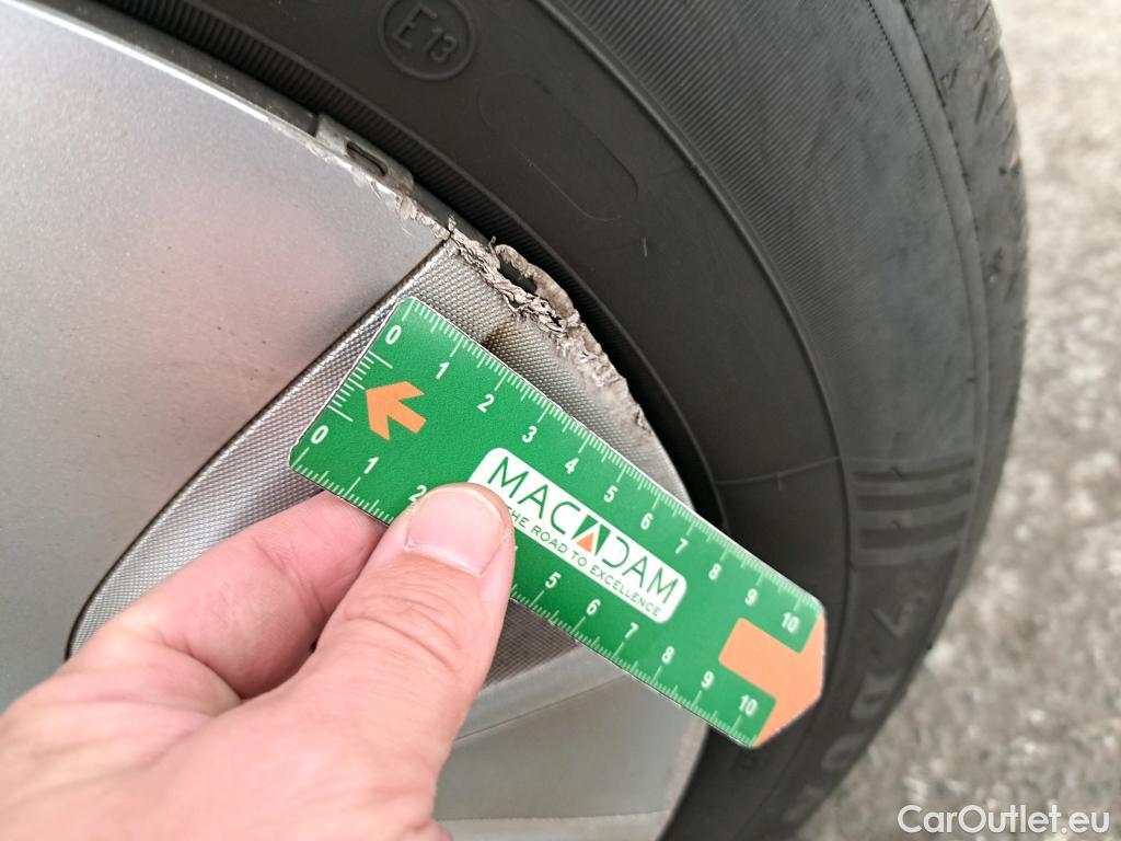  Renault  Clio  IV Air 1.5 dCi 75CV BVM5 E5 #31