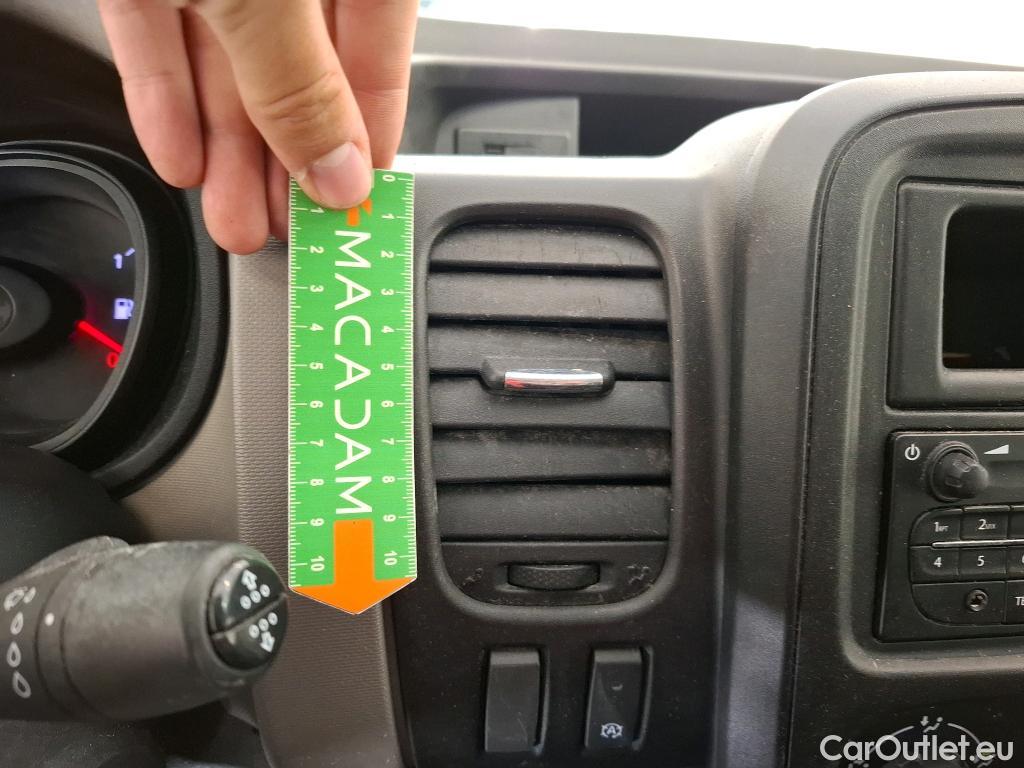  Renault  Trafic  III Fourgon L1H1 1000 Confort 1.6 dCi 95CV BVM6 E6dT #48