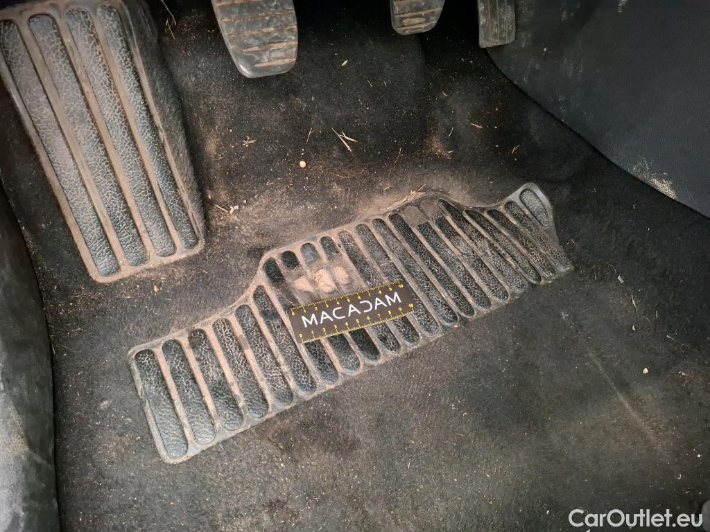  Renault  Clio  IV Air MediaNav 1.5 dCi 75CV BVM5 E6 #3