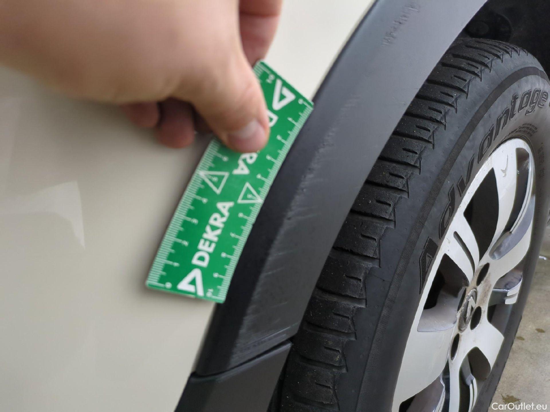  Renault  Captur RENAULT  5p Crossover Business dCi 90 / TRANSFO VP/VF #37