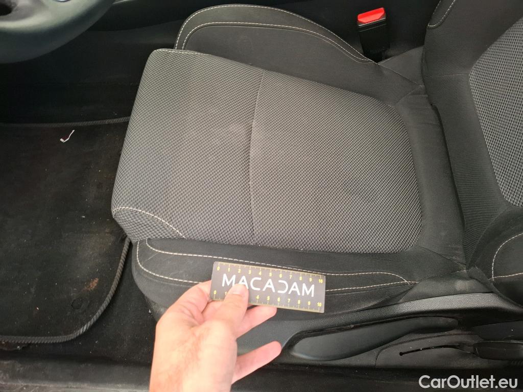  Renault  Megane  IV Berline 5pt. Société Air Nav 1.5 dCi 90CV BVM6 E6 #20