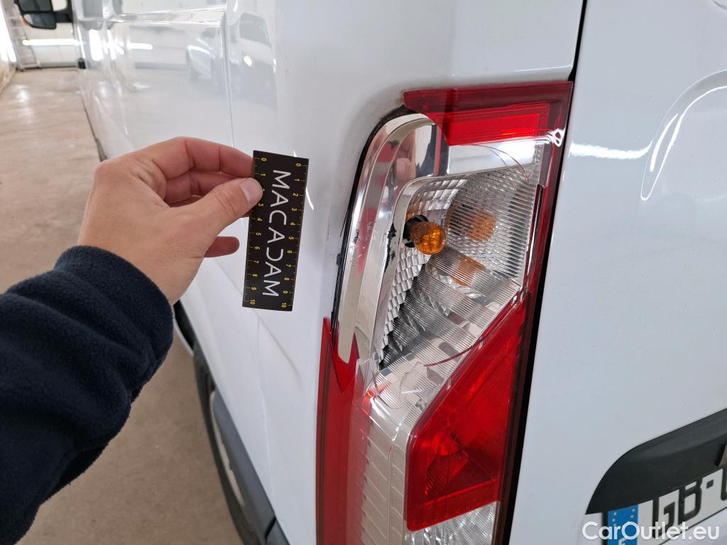  Renault  Master  III Fourgon L1H1 2 8 Grand Confort 2.3 dCi 135CV BVM6 E6dT #25