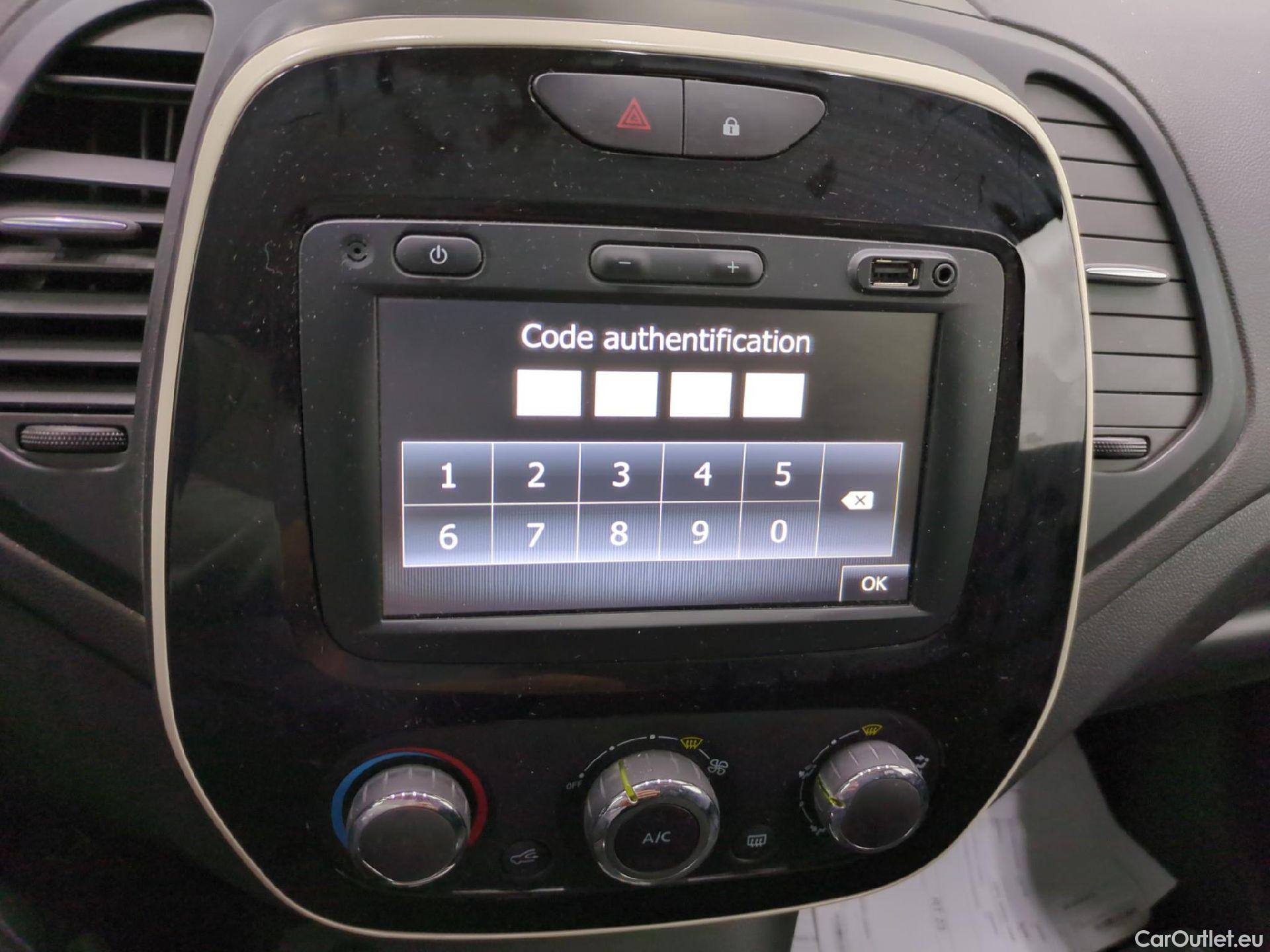  Renault  Captur RENAULT  5p Crossover Business dCi 90 / TRANSFO VP/VF #1