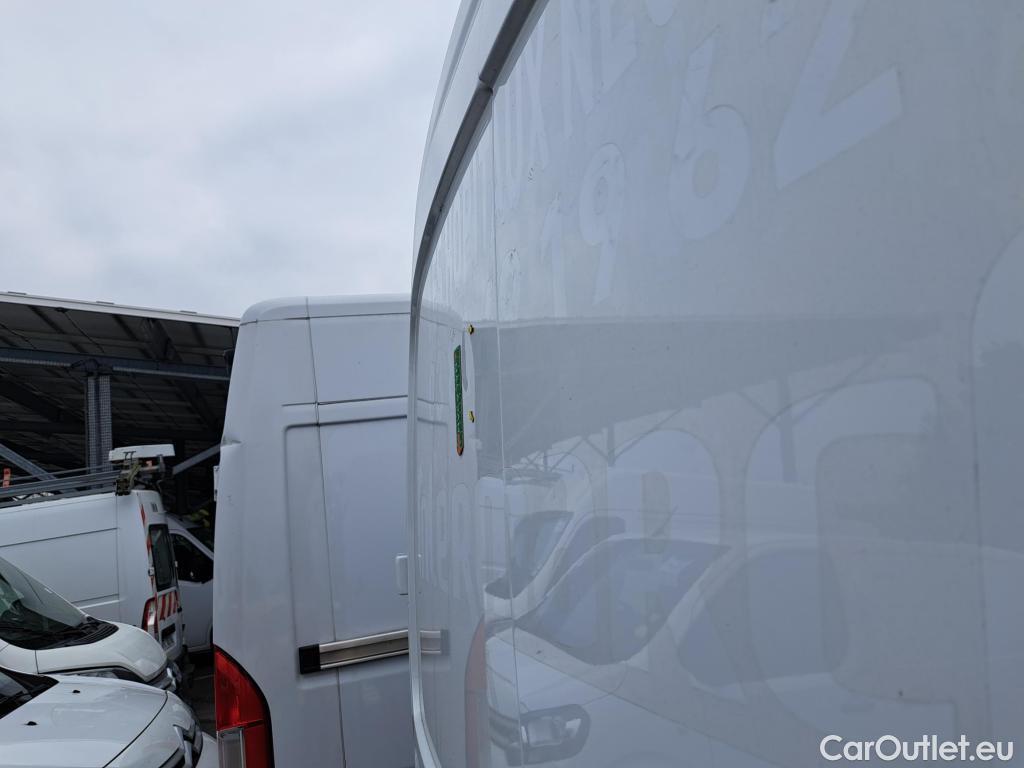  Renault  Master  III Fourgon L1H1 2 8 Grand Confort 2.3 dCi 135CV BVM6 E6dT #14