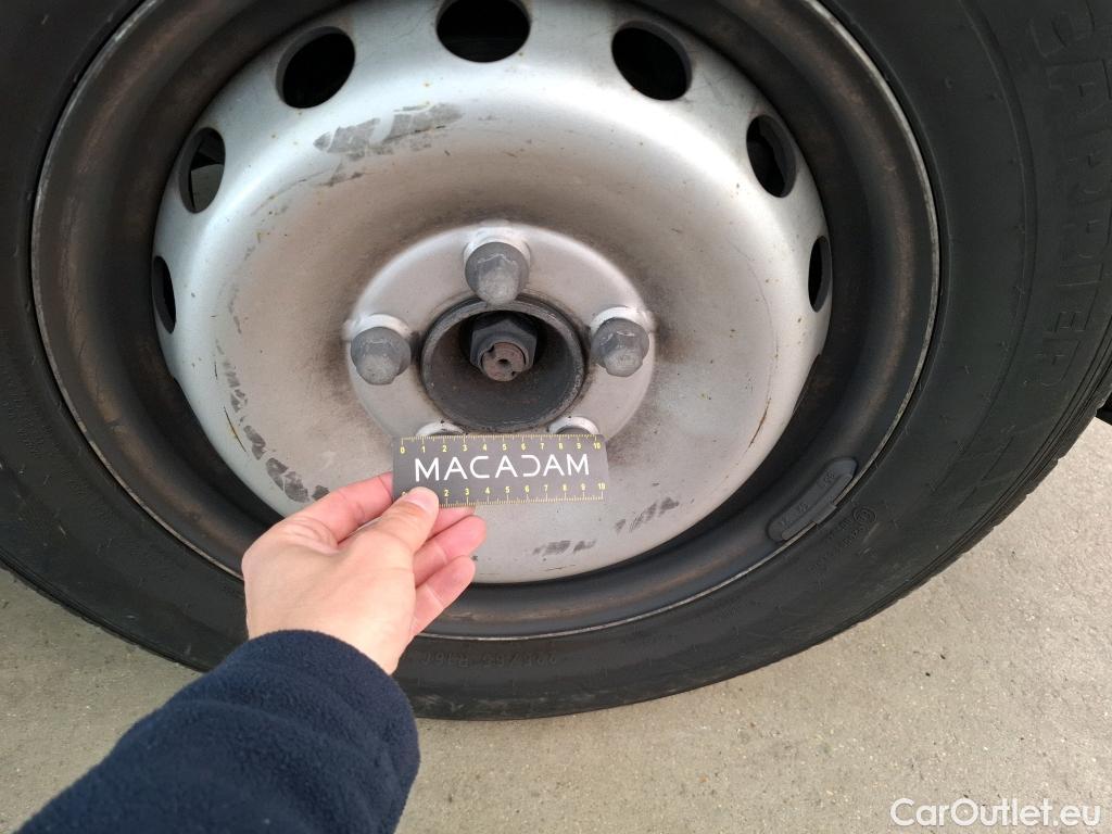  Renault  Master  III Fourgon L1H1 2 8 Grand Confort 2.3 dCi 135CV BVM6 E6dT #39