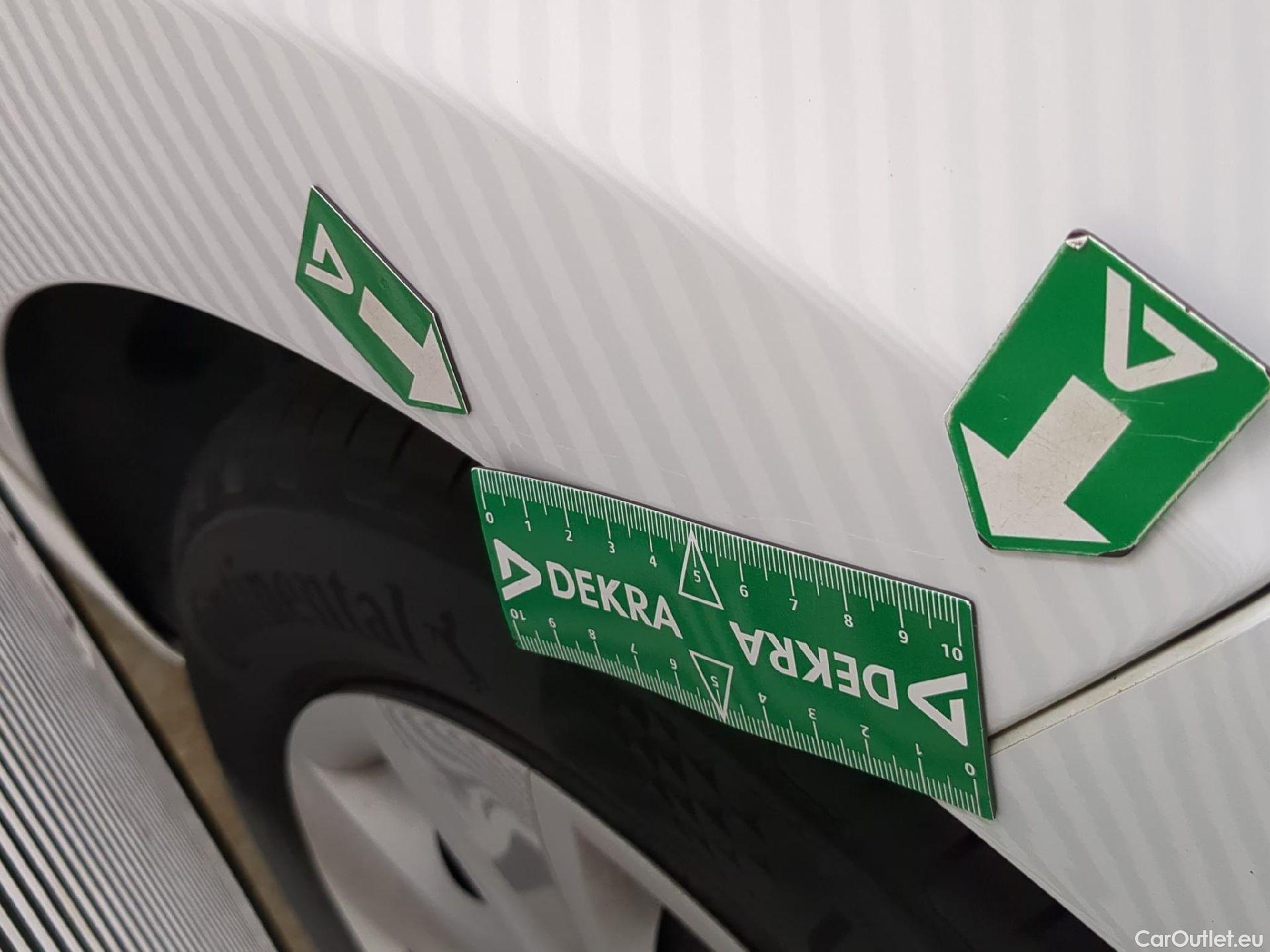  Renault  Clio  IV Air 1.5 dCi 90CV BVM5 E6 #12