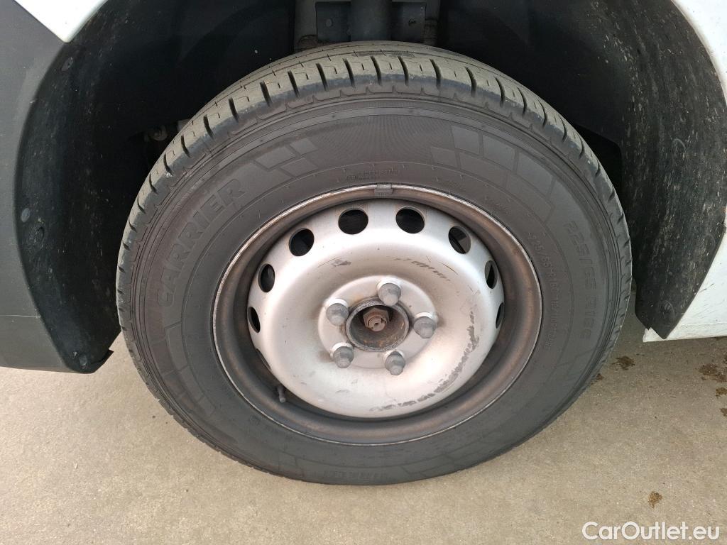  Renault  Master  III Fourgon L1H1 2 8 Grand Confort 2.3 dCi 135CV BVM6 E6dT #41