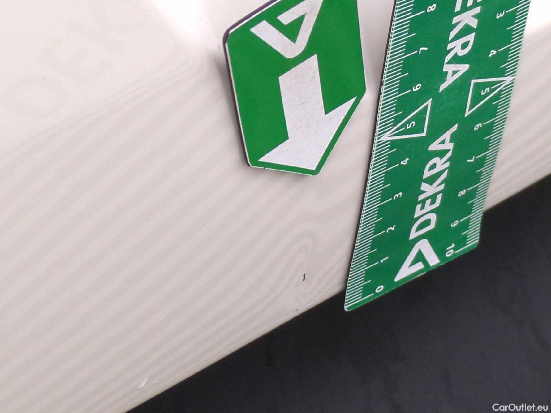  Renault  Captur RENAULT  5p Crossover Business dCi 90 / TRANSFO VP/VF #48