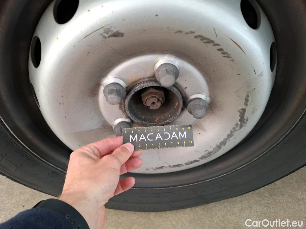  Renault  Master  III Fourgon L1H1 2 8 Grand Confort 2.3 dCi 135CV BVM6 E6dT #42